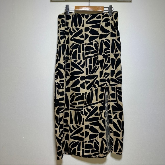 ONLY | Modern Print Linen Blend Midi Skirt - Picture 1 of 5